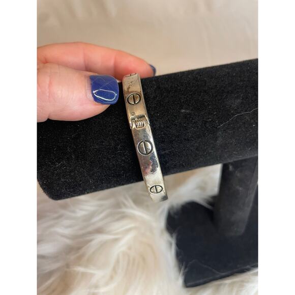 Logo Silver Toned Bangle Bracelet Hinged Heavy - Picture 6 of 8